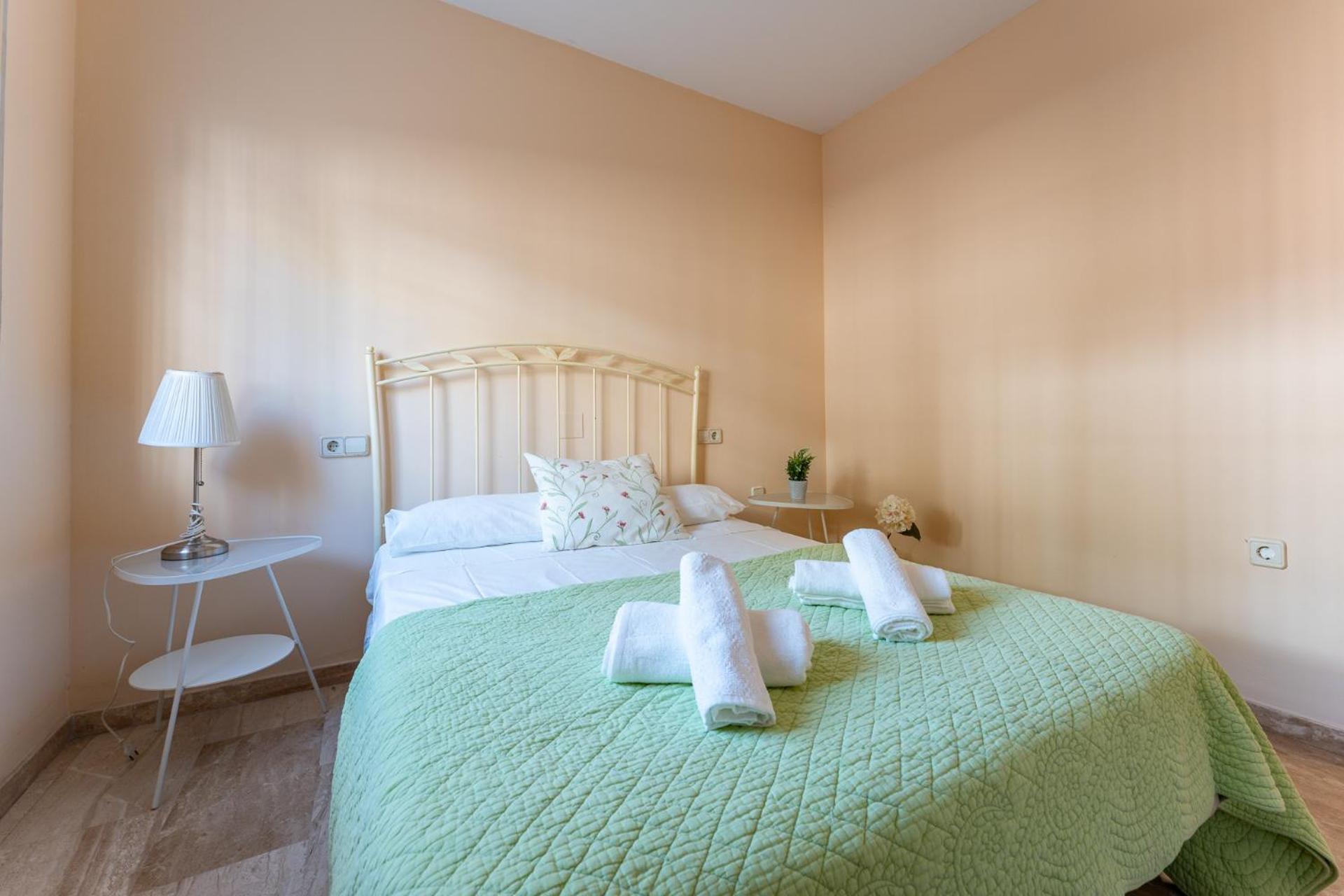Malagasuite Costa Sol Oasis ตอร์เรโมลิโนส ภายนอก รูปภาพ